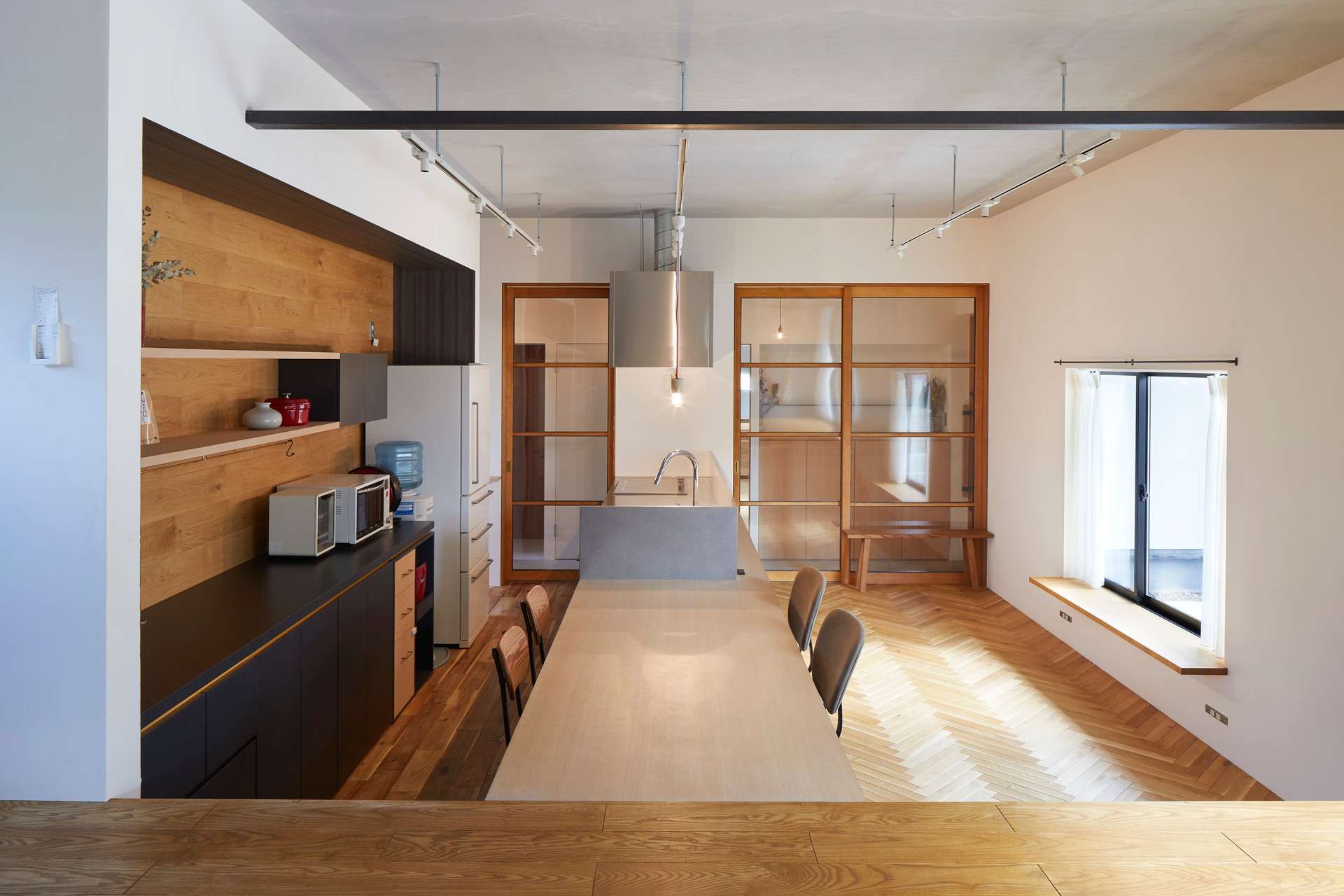 おしゃれな注文住宅のキッチンや家具もオリジナル設計を得意としている設計事務所_広島市でおしゃれな注文住宅の住宅設計、家づくりはasazu design office