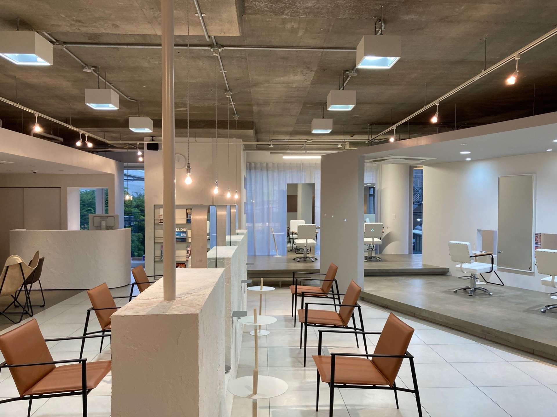 箕面市で空間デザイン、店舗デザインの内装の設計はasazu design office_7/10に茨木市おしゃれな美容室がオープン