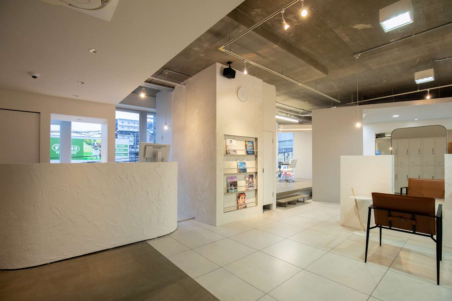 広島で店舗設計、店舗デザインなどおしゃれな空間デザイン、内装デザインはasazu design office_設計・監理させて頂いたおしゃれな美容室 worksに追加